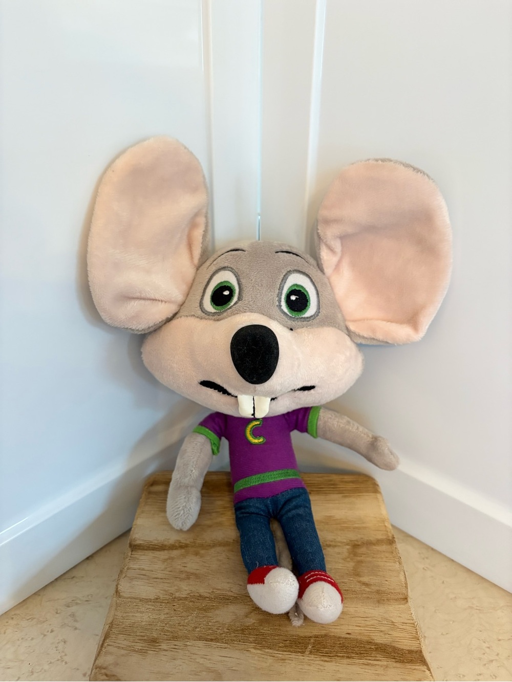 Chuck E Cheese- Pizza Mouse Plush
